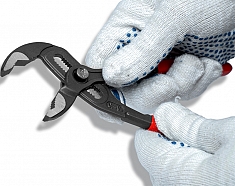 Использование клещей переставных с механизмом быстрой фиксации Voll Cobra 7 (175 мм), CrV Использование клещей переставных с механизмом быстрой фиксации Voll Cobra 7 (175 мм), CrV