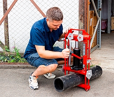 Использование передавливателя гидравлического для полиэтиленовых труб Brexit BrexPress G180, 15 т